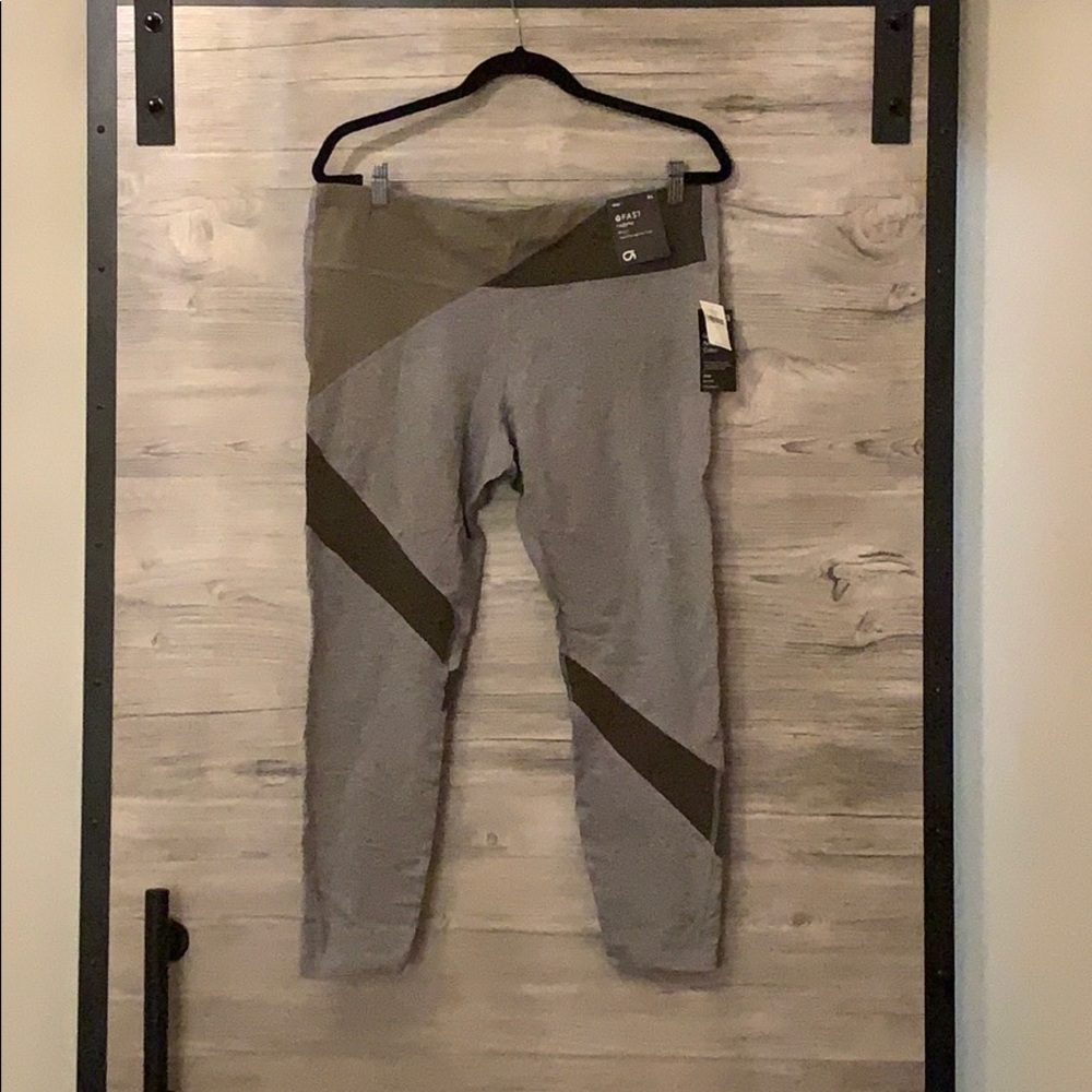 GapFit NWT GFAST Leggings